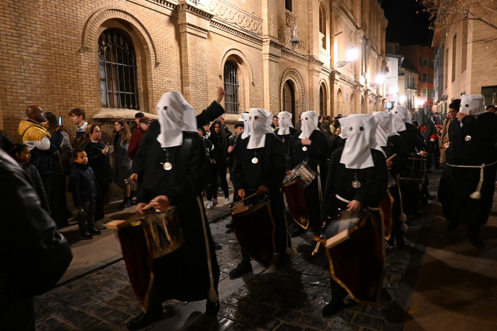 Emocionante Procesi N Del Santo Cristo De Los Gitanos De Huesca C