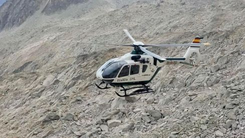 Fallece un vecino de Zaragoza en Villanúa al caer 20 metros por un barranco