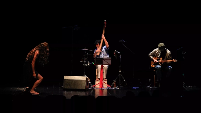 Una de las actuaciones en Huesca de Nicolás Mora y Héctor Castellanos, Versonoros.