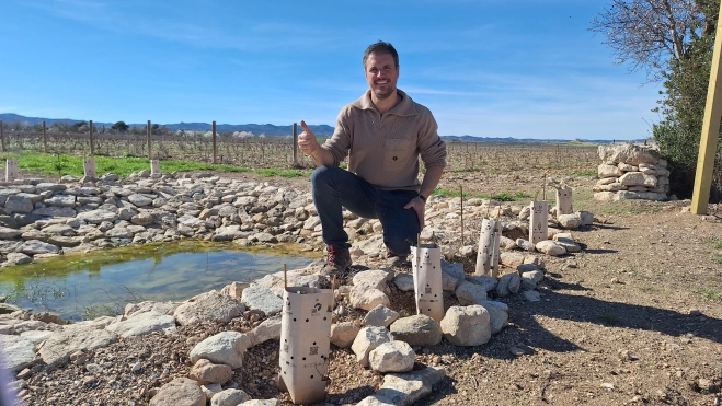 Fernando Mir, de El Vino del Desierto en Lanaja Fernando Mir, de El Vino del Desierto en Lanaja