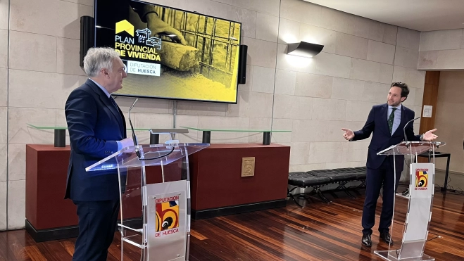 Octavio López e Isaac Claver en la presentación del Plan Provincial de Vivienda.