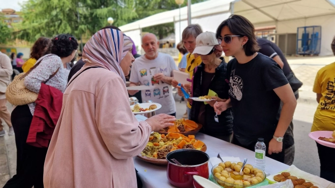 Comida popular de Barriofest 2024. Foto Myriam Martínez Comida popular de Barriofest 2024. Foto Myriam Martínez