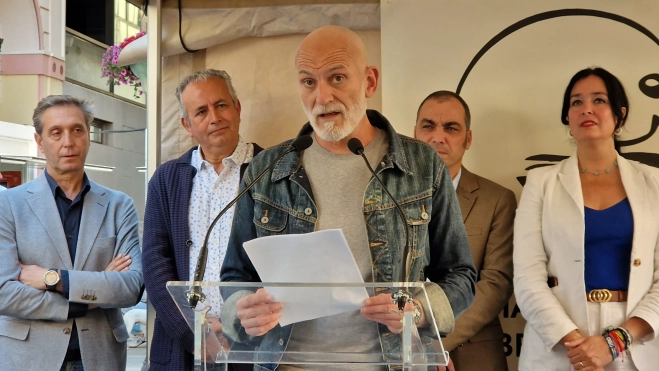 Alejandro Palomas. Inauguración de la 40º Feria del Libro de Huesca. Foto Myriam Martínez