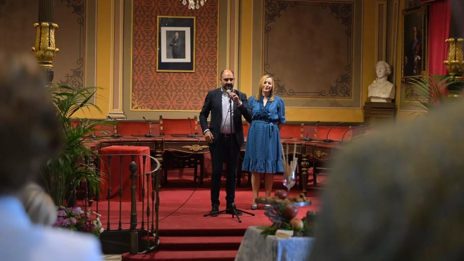 Fernando Torres y Pilar Abad en la clausura de Barbitania Fernando Torres y Pilar Abad en la clausura de Barbitania