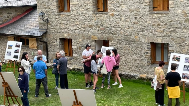 Durante la Jornada de puertas abiertas se pudieron visitar algunas exposiciones en Búbal.