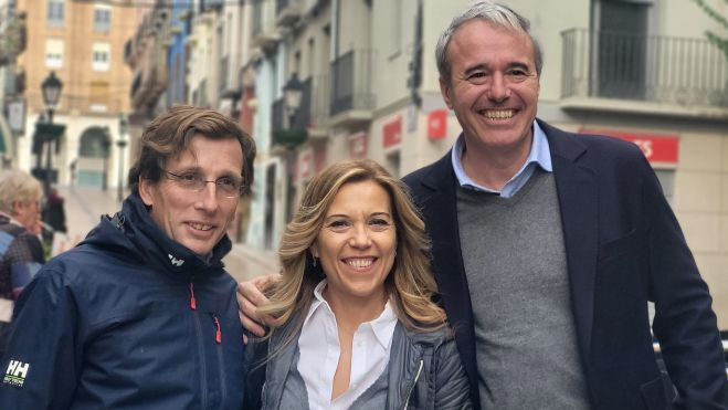 José Luis Martínez Almeida, Ana Alós y Jorge Azcón. Foto Myriam Martínez