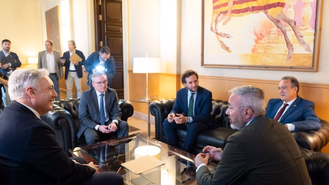 Encuentro con Jorge Azcón del consejero y los presidentes provinciales.