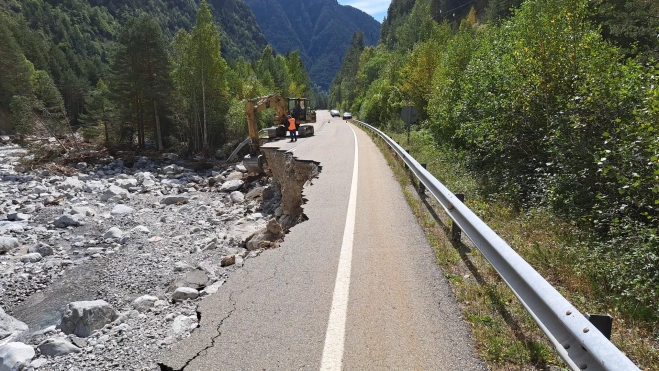 Actuación que se lleva a cabo en la A-138.