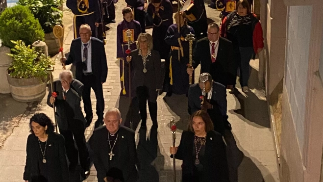 El obispo, Ángel Pérez Pueyo, ha presidido la procesión