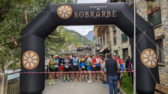 Preparados para la salida en Broto.