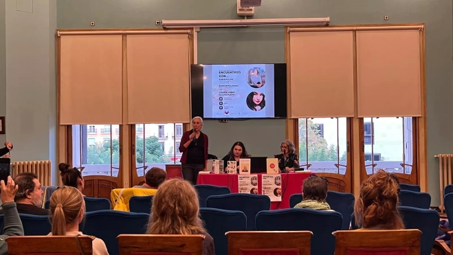 Imagen del inicio de la charla en el Casino de Huesca.