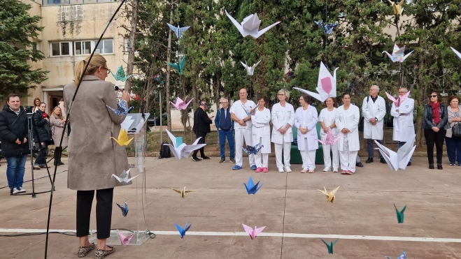  Día Internacional de las Personas Cuidadoras en Huesca. Foto Myriam Martínez 