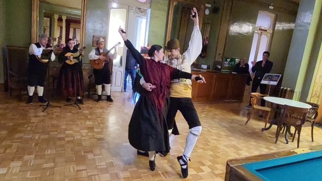 El baile también ha estado presente en la celebración. Foto Mercedes Manterola