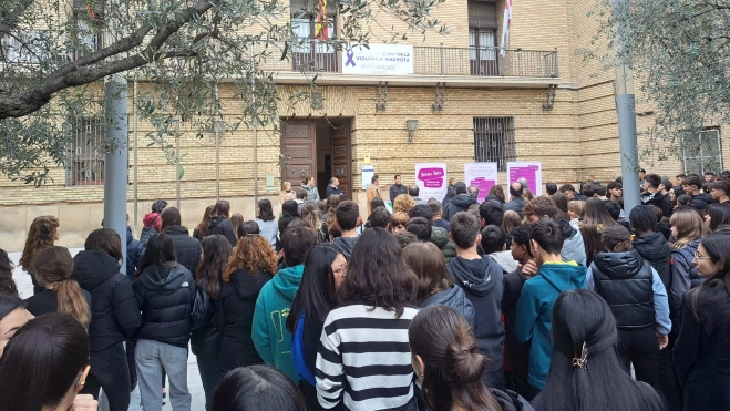 Acto en Barbastro en el Día Internacional contra la Violencia de Género.