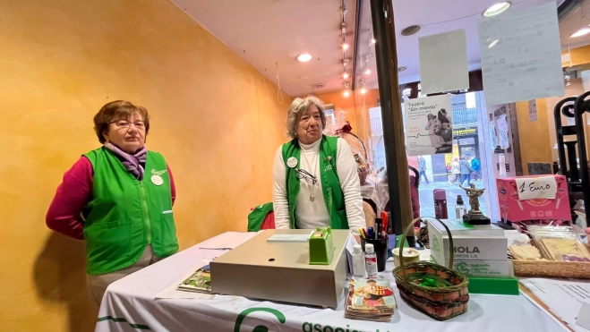 Voluntarias de la Asociación Española Contra el Cáncer.