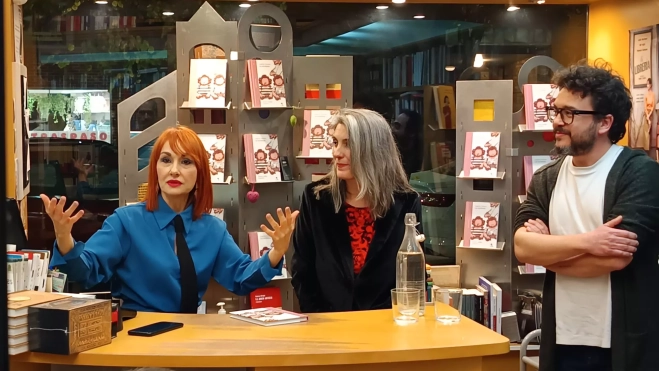 Un momento de la presentación de libro de Angélica Morales y Elena Castillo.