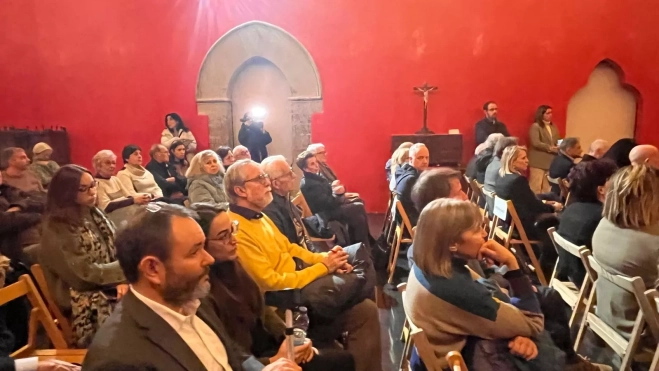 Asistentes a la presentación del plan para la Catedral de Huesca.