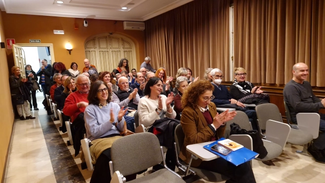 Asistentes a la presentación del libro de Buj y Adiego. Foto Myriam Martínez