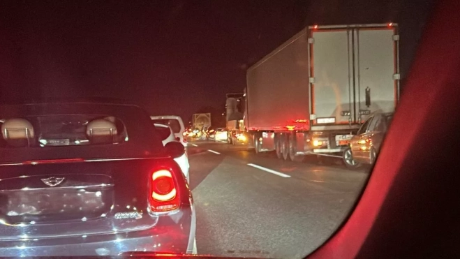 El accidente ha provocado largas retenciones en la autovía, en dirección a Zaragoza.