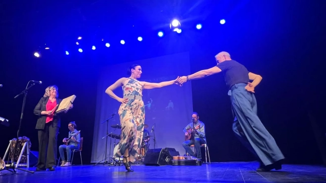 Virginia Costea y Jairo Périz se sumaron al Concierto de aniversario de Olga y los Ministriles. Foto Mercedes Manterola