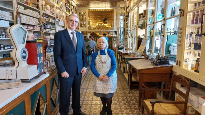 Dmitry Sokolov con María Jesús Sanvicente en La Confianza