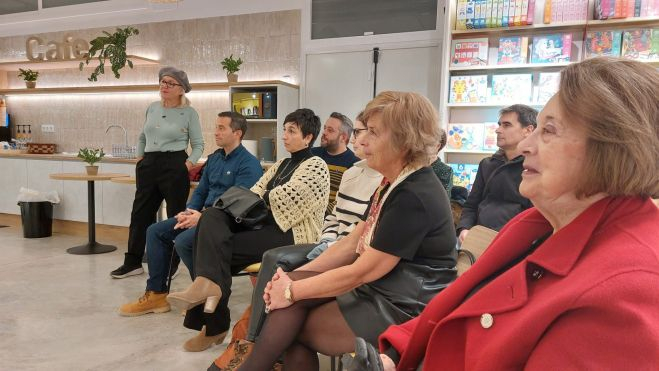 Público en la presentación del libro de Javier Rovira