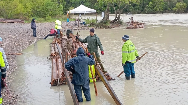 Últimos preparativos en la playa de Murillo de Gállego. Últimos preparativos en la playa de Murillo de Gállego.