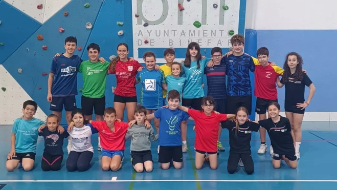 Participantes en la jornada de tecnificación en Binéfar. Participantes en la jornada de tecnificación en Binéfar.