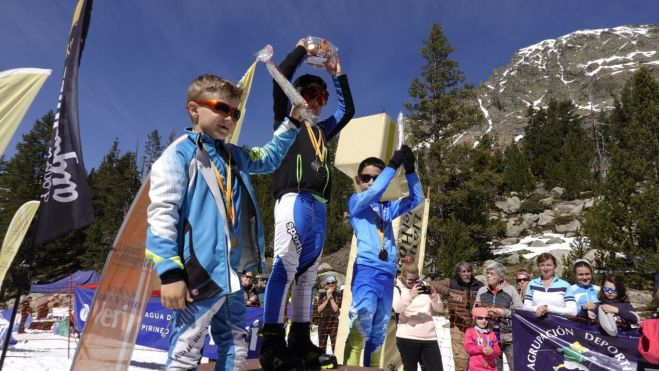 Uno de los podios del Trofeo Mainada.