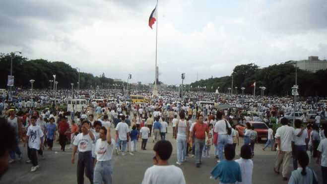 Parque José Rizal en domingo Parque José Rizal en domingo