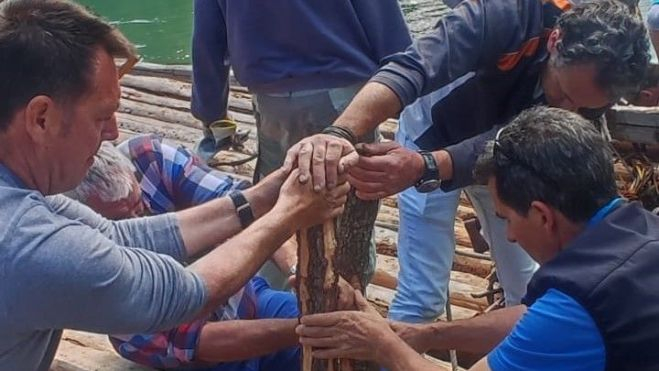 Trabajos de construcción de las navatas este domingo.