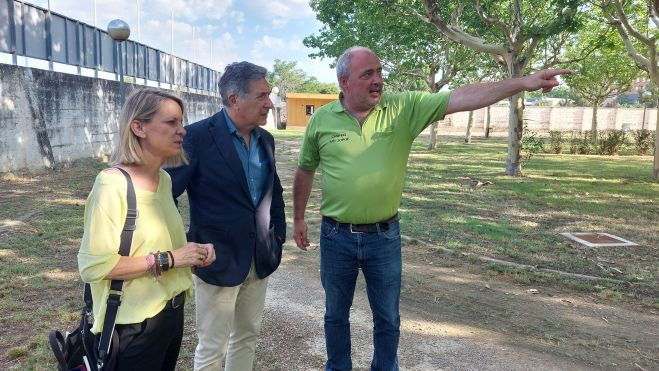 Ricardo Oliván y Nuria Mur en el camping Ricardo Oliván y Nuria Mur en el camping