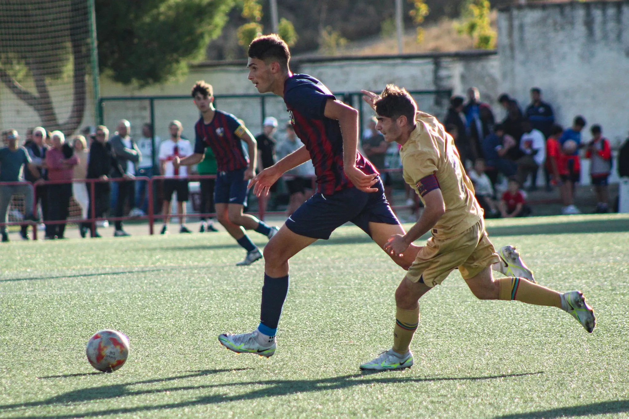 ENTRENA DISTINTO  Entrenamiento de futbol amateur